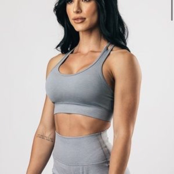 Alphalete Revival Bra - Picture 1 of 4